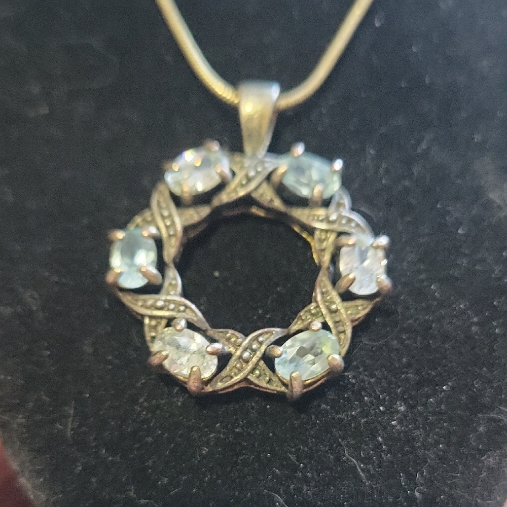 Silver and Blue Gemstone Wreath Pendant Necklace 16"